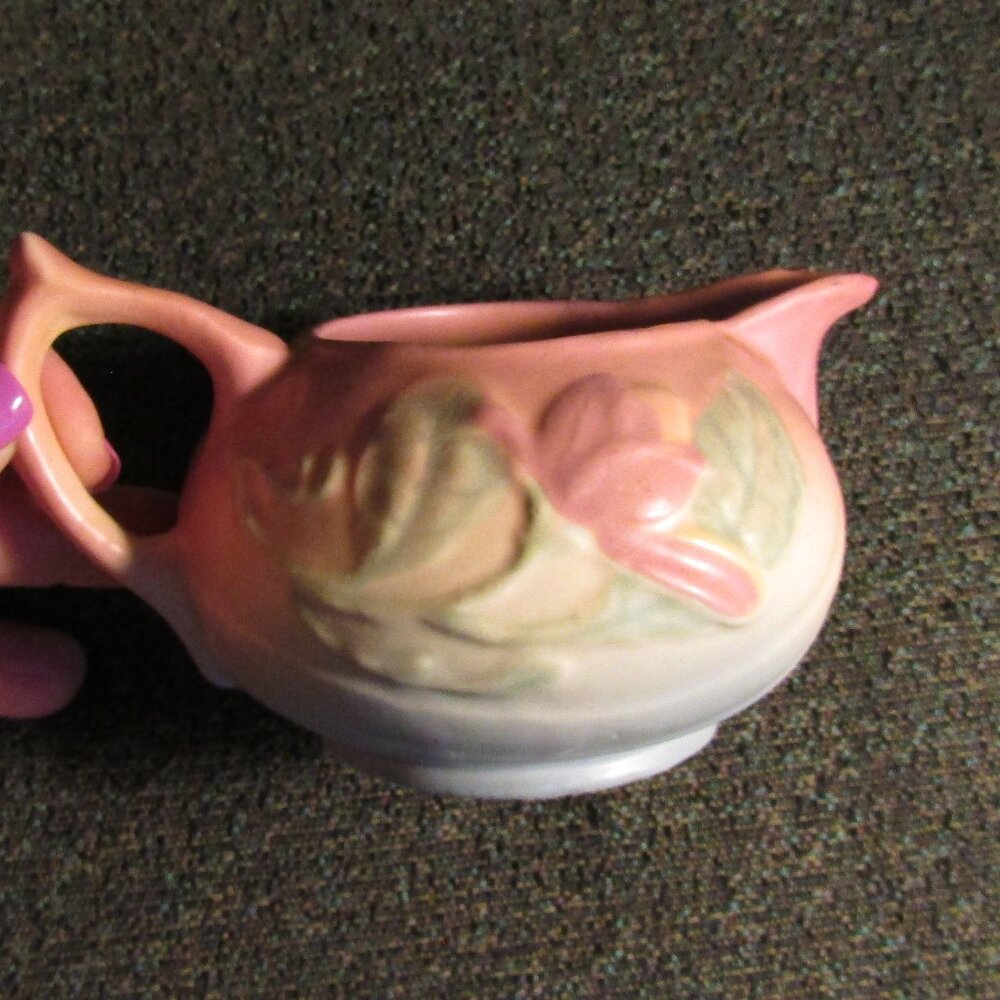 Vintage circa 1940s/1950s HULL MAGNOLIA POTTERY CREAMER Matte Finish